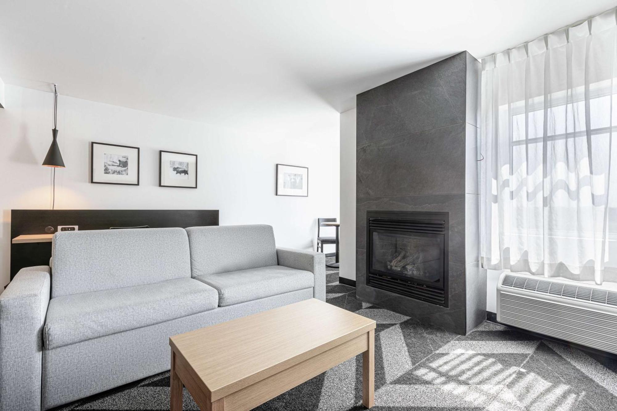 Doubletree By Hilton Quebec Resort Екстериор снимка